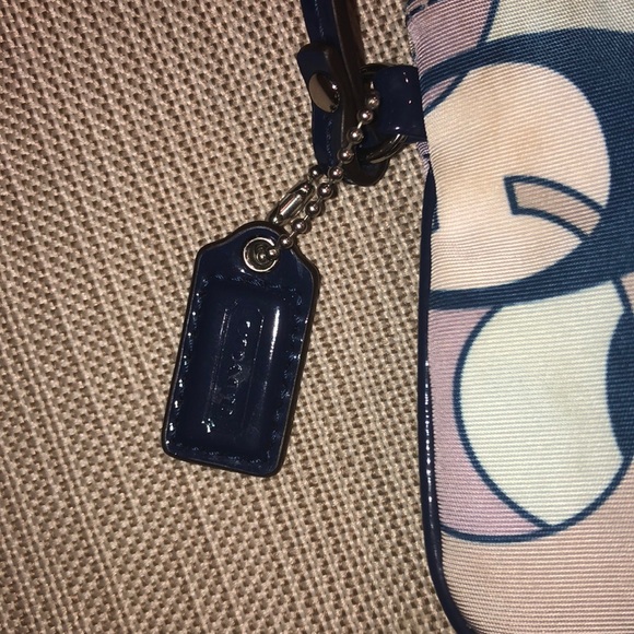 Wristlet - Picture 2 of 3